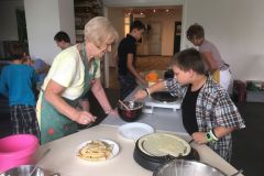 Crêpes backen bei den Ferienspielen 2018