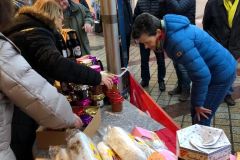 Téléthon 2019: Noch ist reichlich Christstollen da (Bild: Heike Begemann-Dröge)